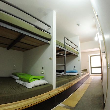Milk & Honey Hostel 텔아비브 외부 사진