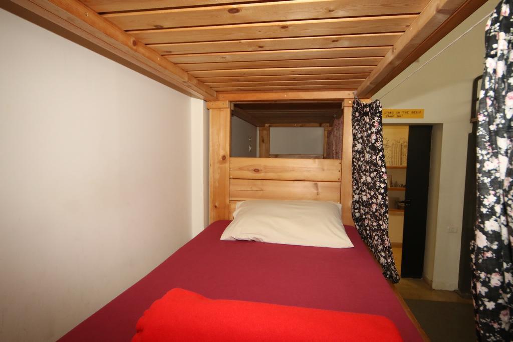 Milk & Honey Hostel 텔아비브 외부 사진