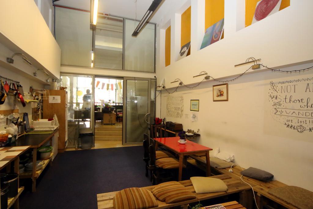 Milk & Honey Hostel 텔아비브 외부 사진