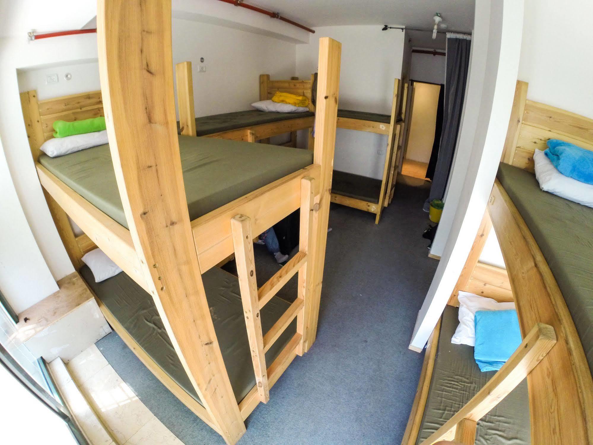 Milk & Honey Hostel 텔아비브 외부 사진